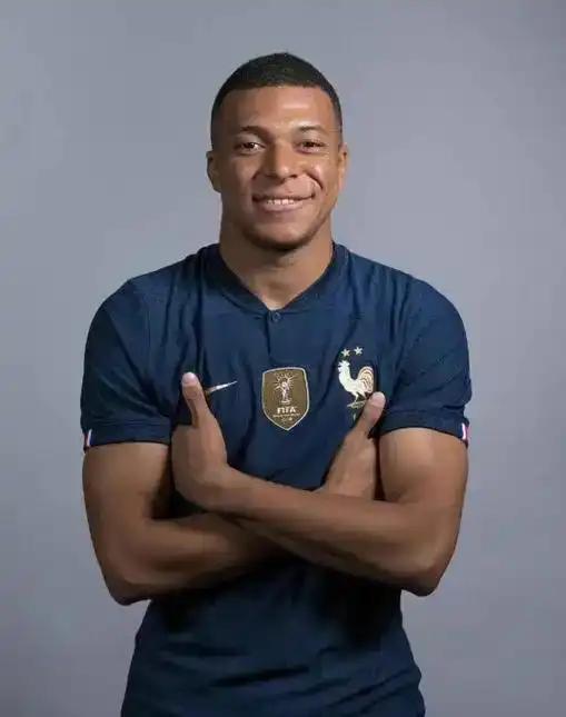 半岛体育官方网站-坎德拉建议姆巴佩的位置后撤,楚阿梅尼要用好自己的多面性