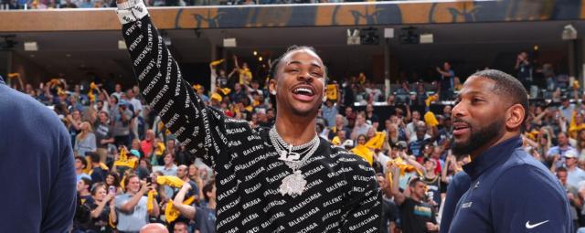 半岛体育官网-“无莫熊”如何暴打勇士55分?除了拼命还有高效率