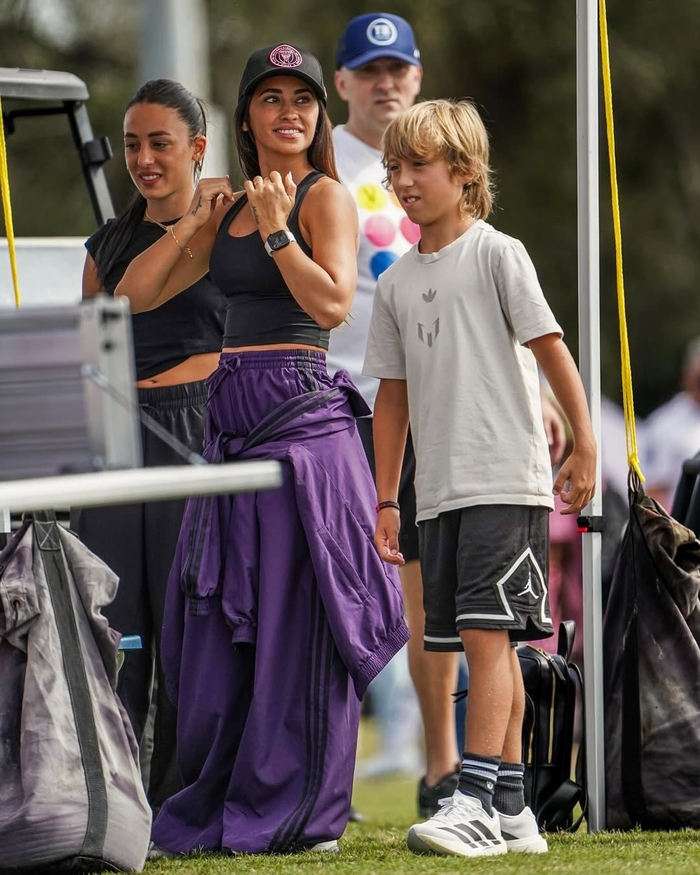 半岛体育官网-梅西一家近况曝光|莱昂内尔·梅西_新浪体育_新浪新闻