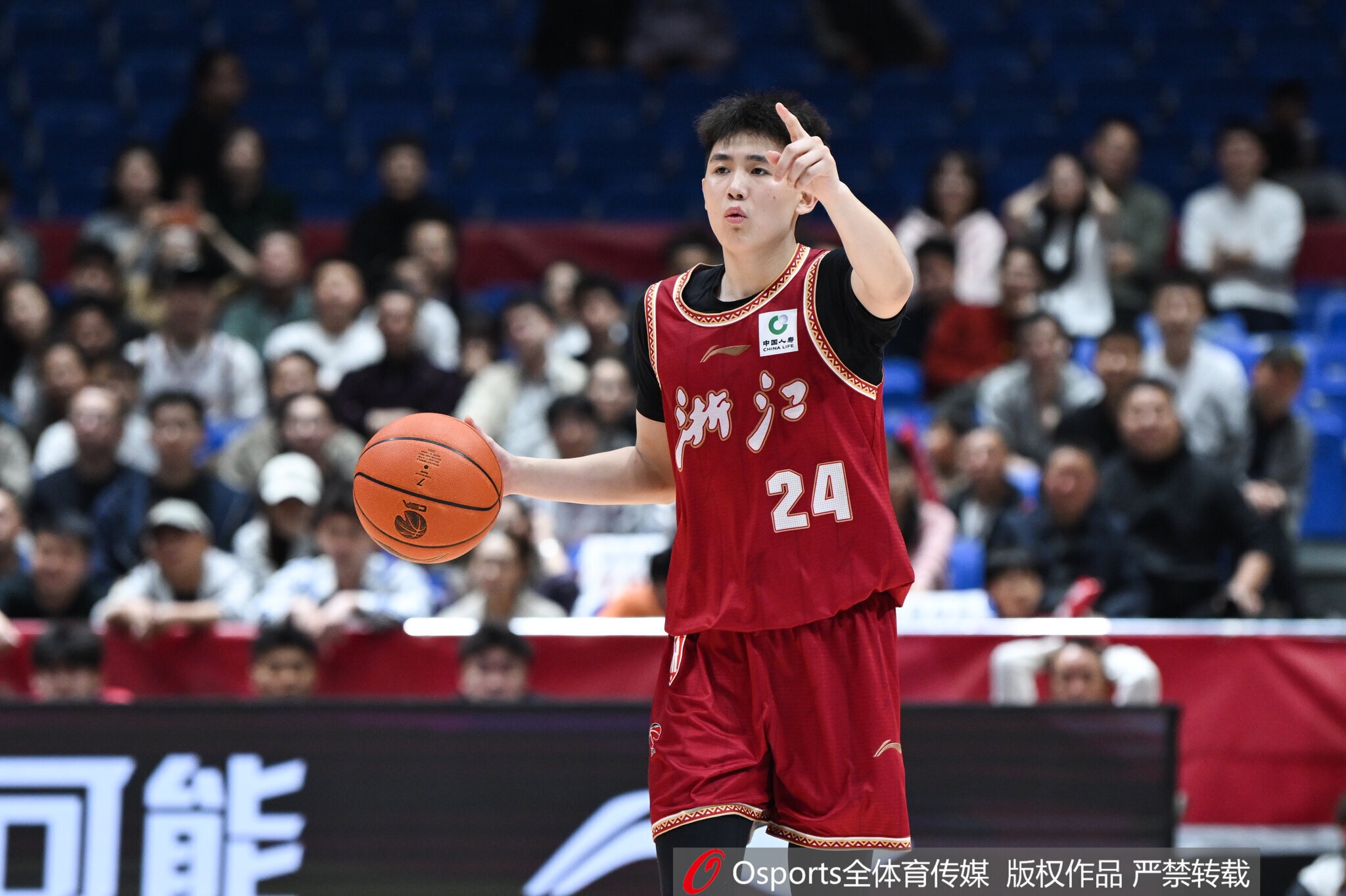 半岛体育官网-媒体人:支持李悦洲“美高不如CBA”言论 像林葳直接打NCAA也可以